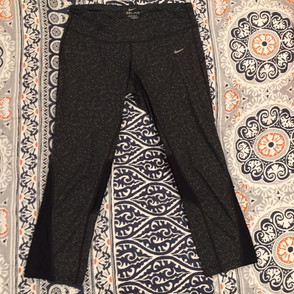 Nike Dri-Fit workout capris